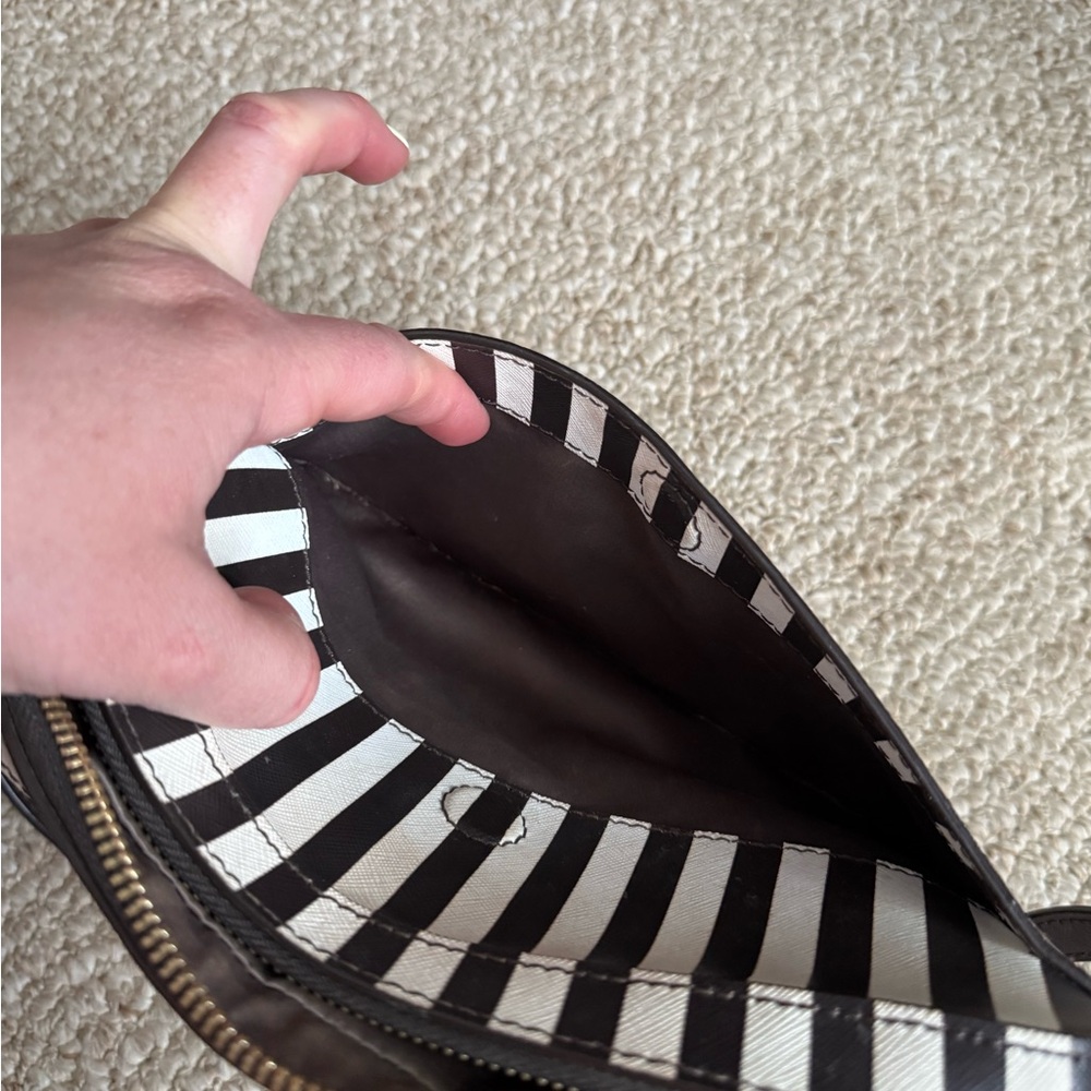 Henri Bendel Brown and White Crossbody Bag - Picture 7 of 10